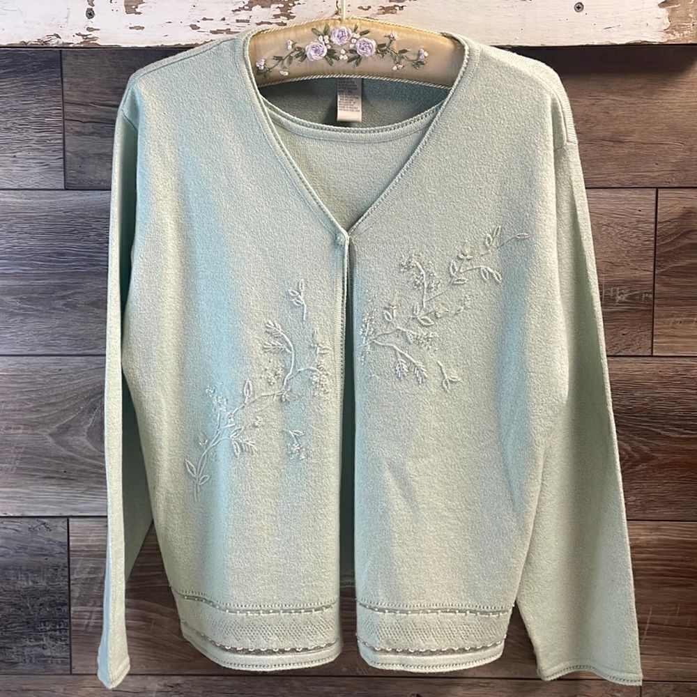 Koret Petites Sweater Top Set, Ladies Size XL, Mint Green, Embroidery and Beads